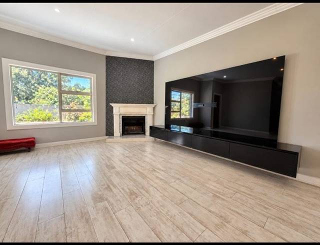 4 BEDROOM HOUSE FOR SALE IN BRACKENDOWNS